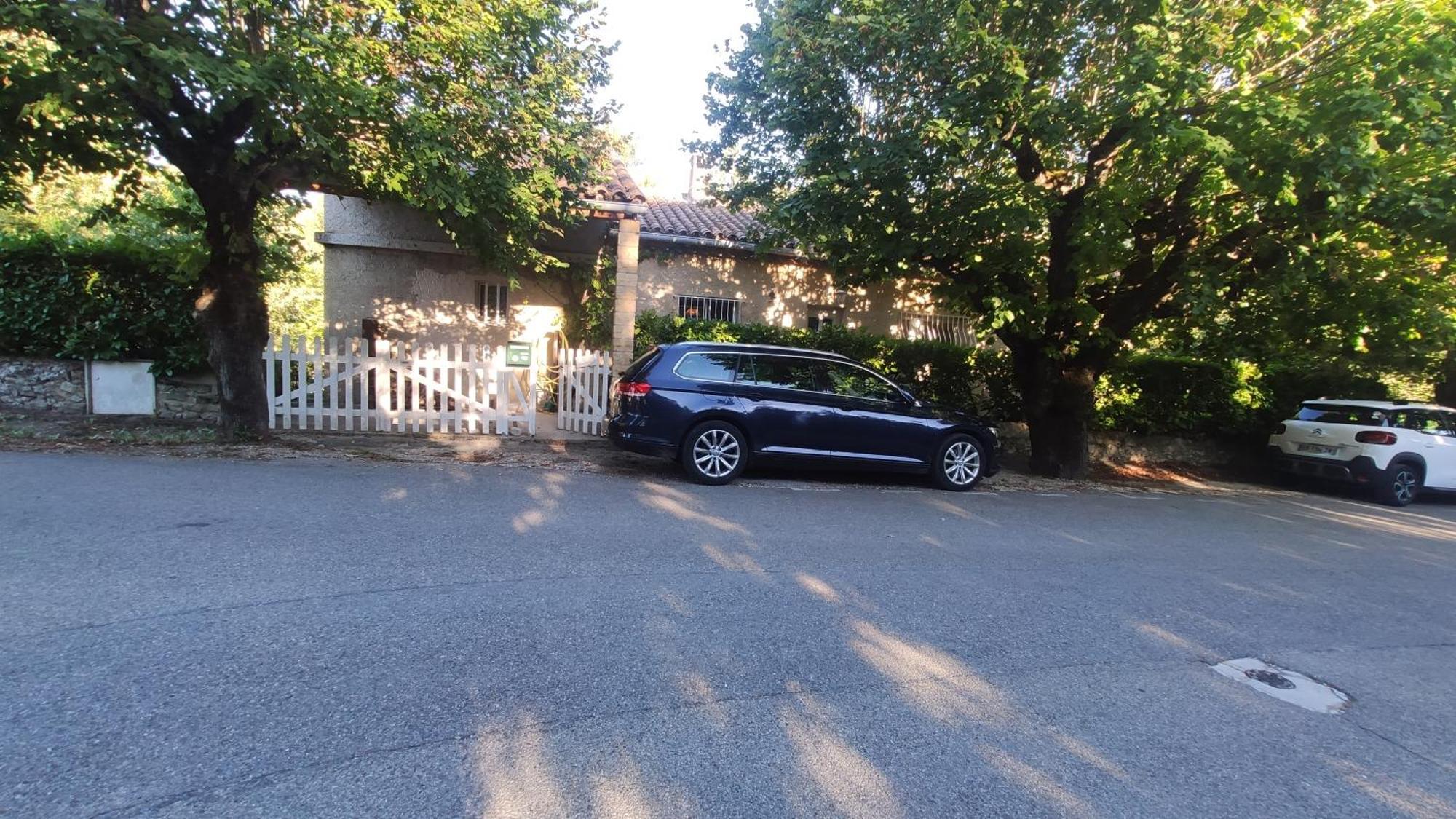 La Clairiere Βίλα Pierrelongue Εξωτερικό φωτογραφία